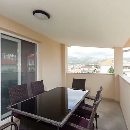 Gazo Apartman *
